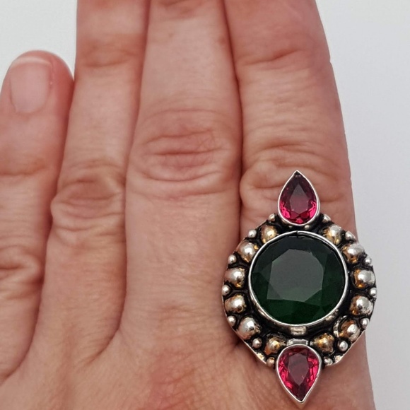 Fun Crystal Ring with beautiful pinks and greens - Picture 6 of 6